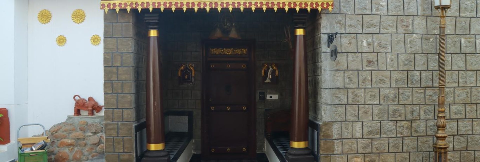 Andhapuram Suite – Double Bed Room With Private Pool