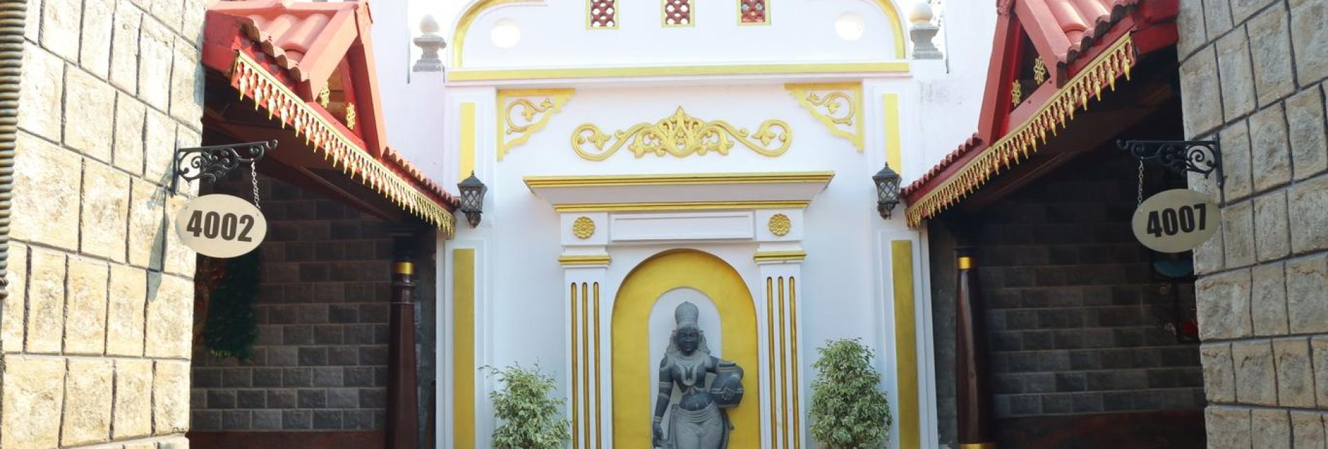 Andhapuram Suite – Single Bed Room With Private Pool