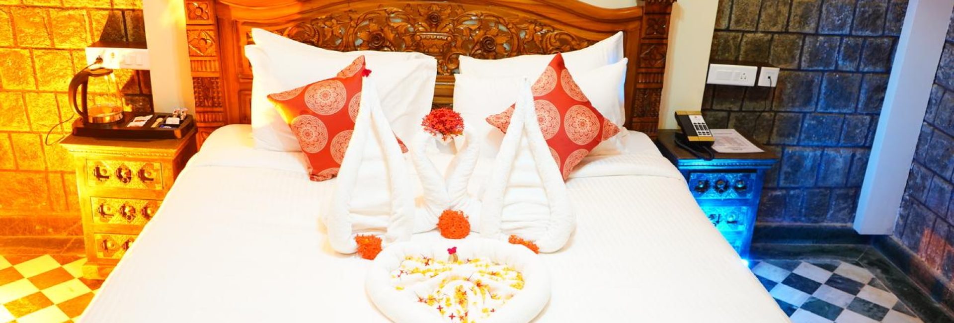 Andhapuram Suite – Double Bed Room With Private Pool