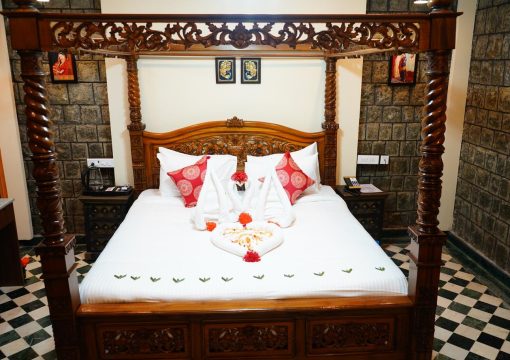 Andhapuram Suite – Single Bed Room With Private Pool