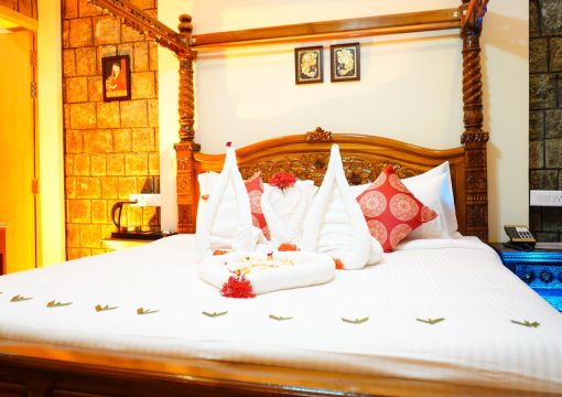 Andhapuram Suite – Double Bed Room With Private Pool