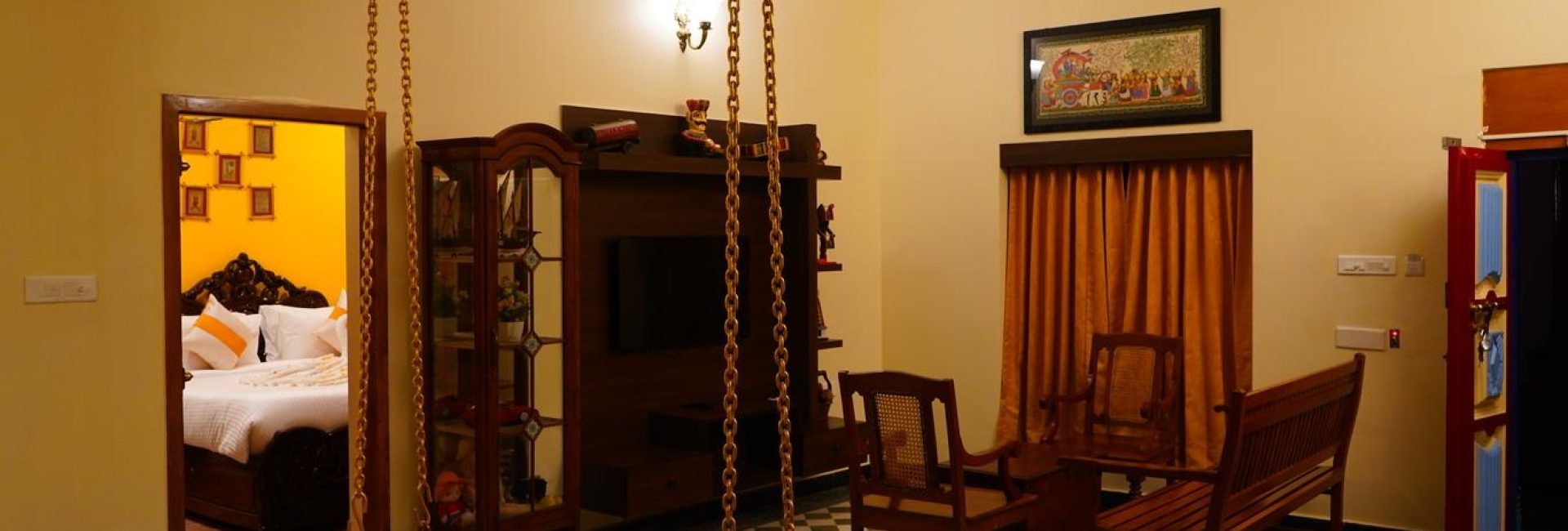 Temple Street Suite – Duplex Room