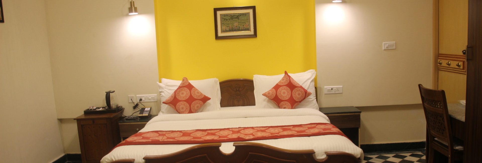 Andhapuram Suite – Double Bed Room With Private Pool