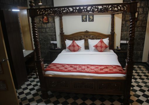 Andhapuram Suite – Double Bed Room