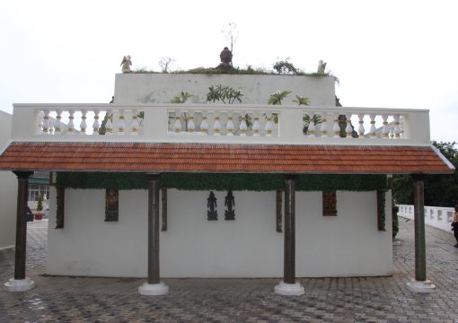 Temple Street Suite – Duplex Room