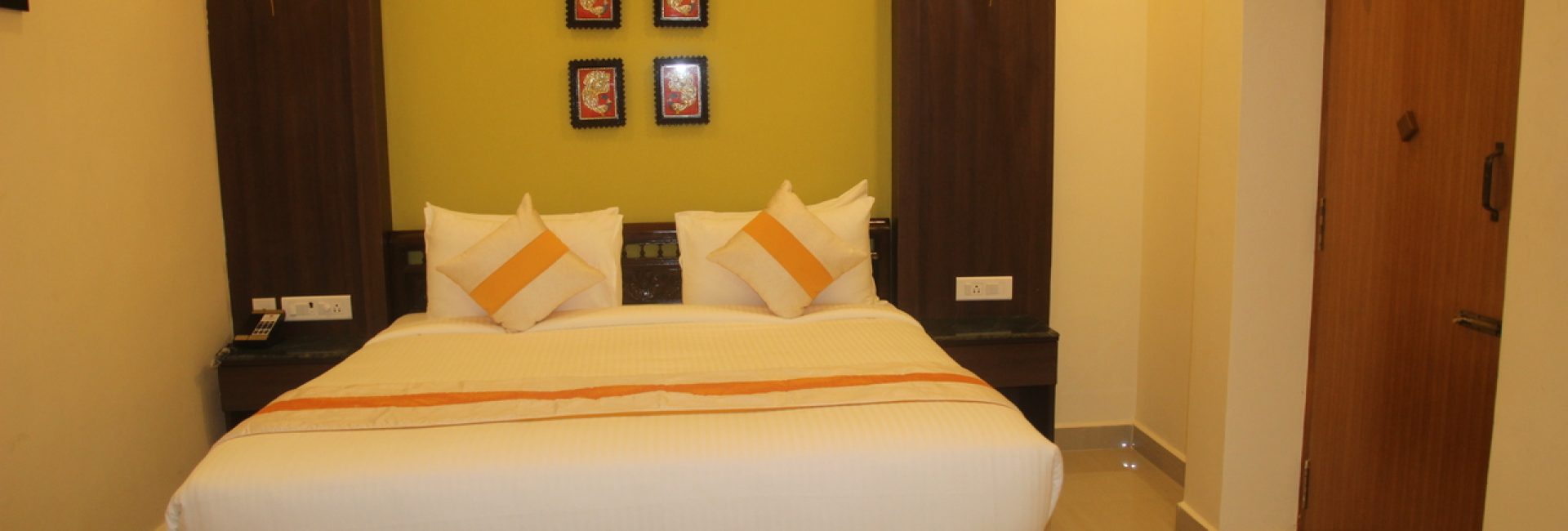 Temple Street Suite – Double Bed Room