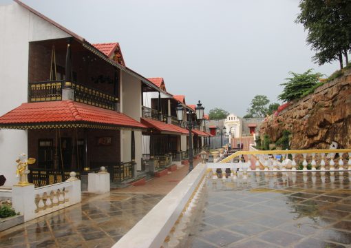 Nandhavanam Suite